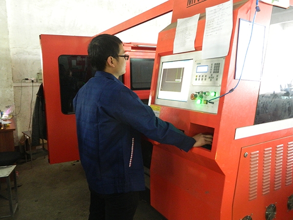 生產(chǎn)車(chē)間