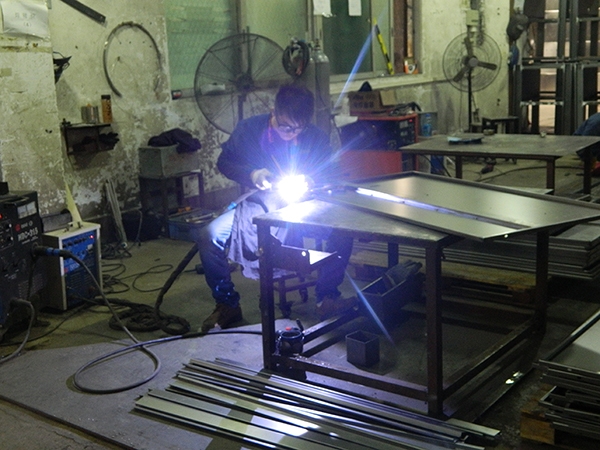 生產(chǎn)車(chē)間